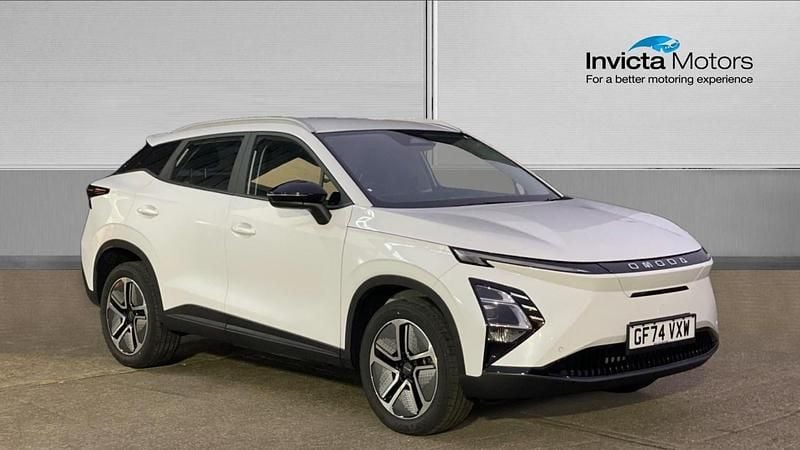 White New 2024 Omoda E5 SUV | £19,750 - Image 1/4
