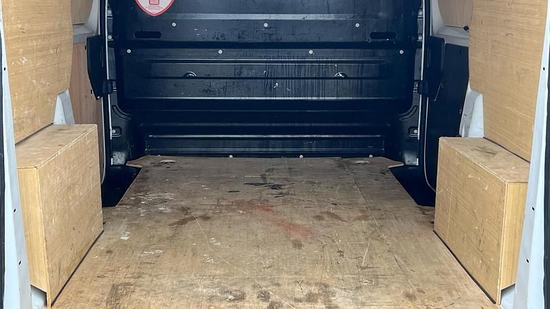 Used Vauxhall Vivaro 100 HP (73 kW) 2023 MPV