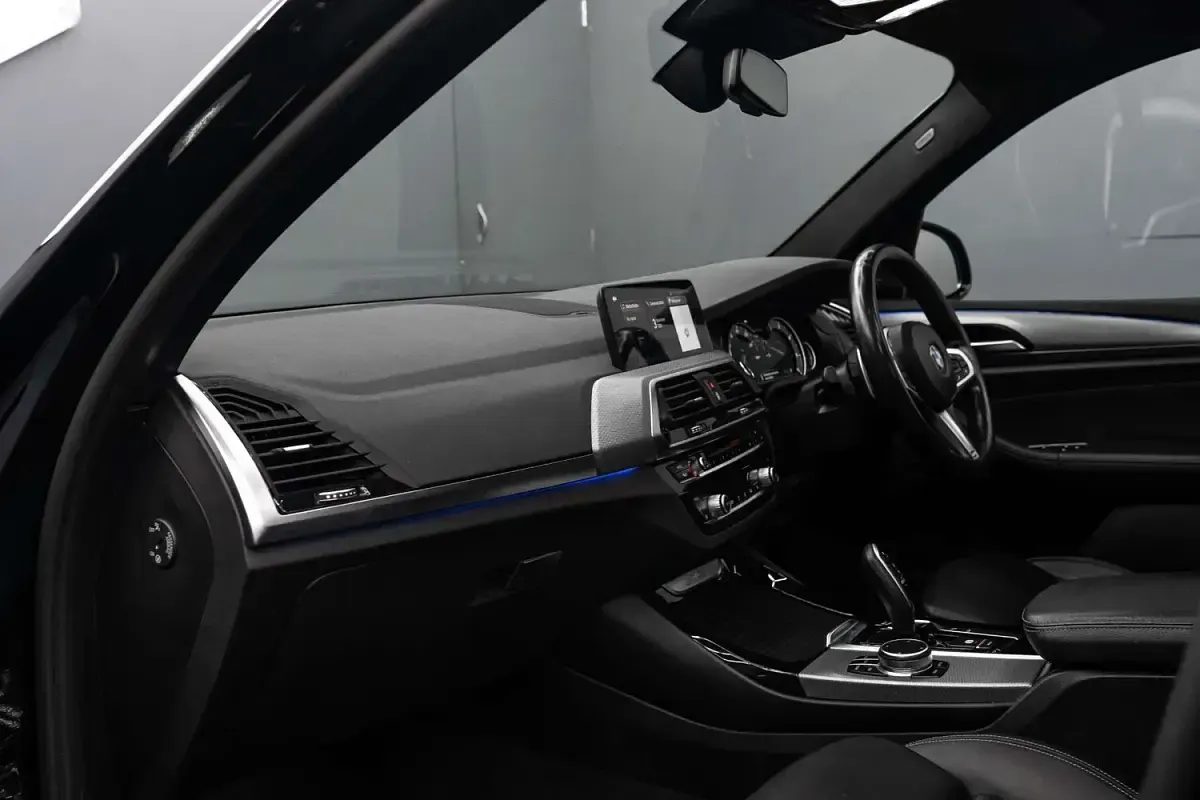 Begagnad BMW X3 M Sport 190 HK (139 kW) 2018 Svart SUV