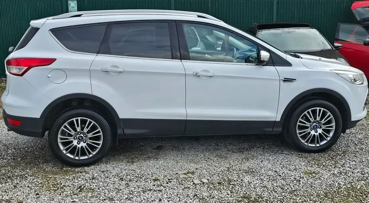 Used Ford Kuga Titanium 163 HP (119 kW) 2014 White SUV