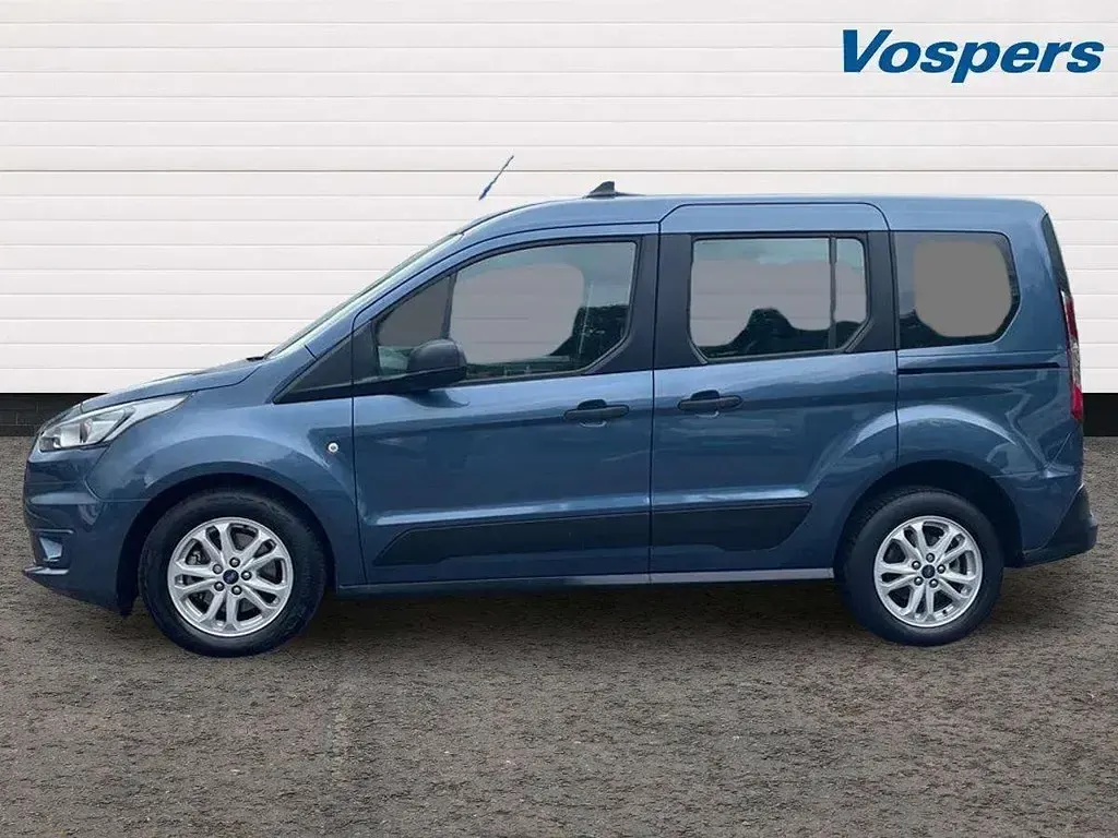 Used Ford Tourneo Connect Zetec 120 HP (88 kW) 2022 Blue MPV
