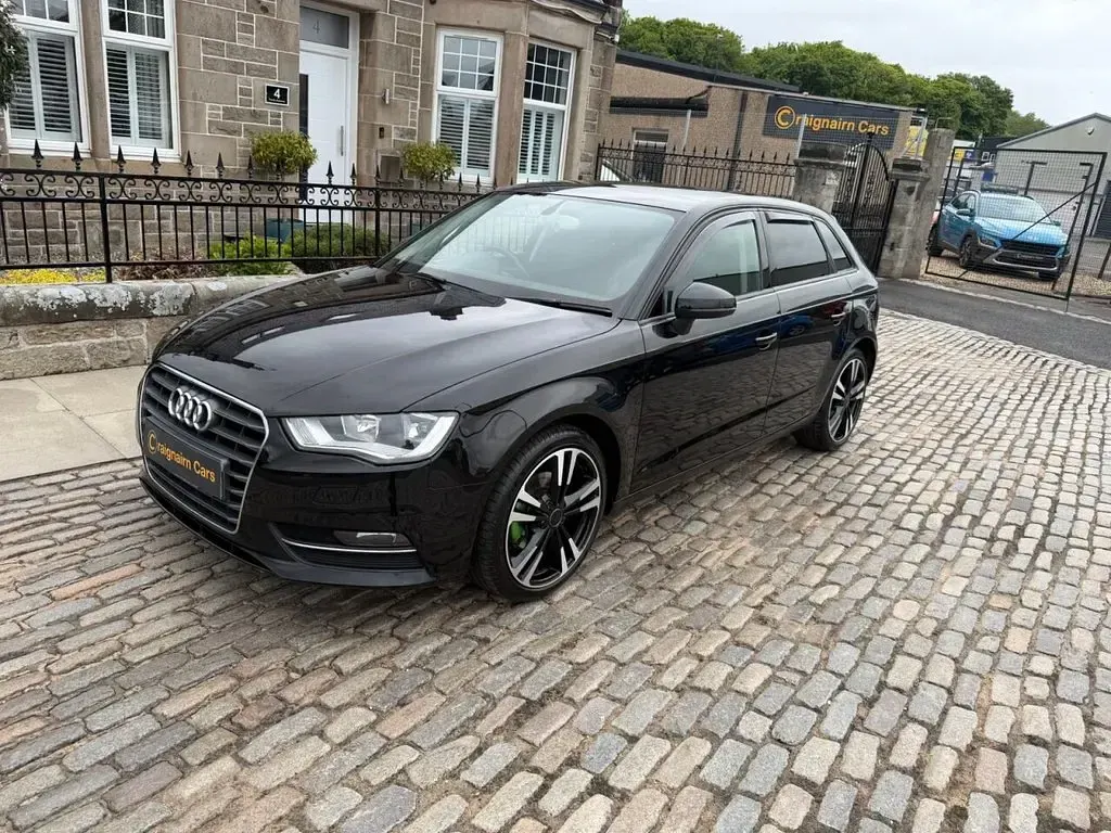 Used Audi A3 Sportback Business 150 HP (110 kW) 2014 Black Hatchback