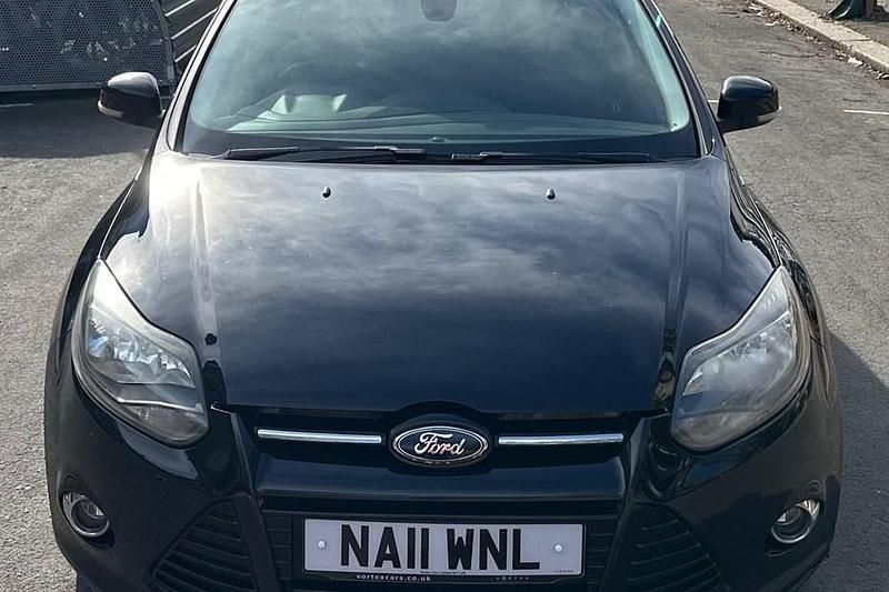 Black Used 2011 Ford Focus Titanium Hatchback | £2,450 (Fair price) - Image 1/1