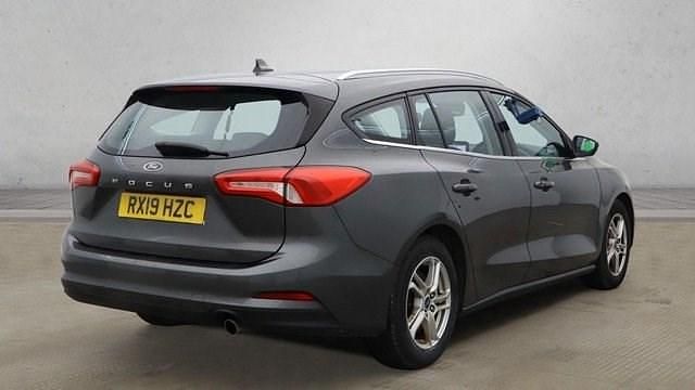 Used Ford Focus Zetec 95 HP (69 kW) 2025 Grey Estate