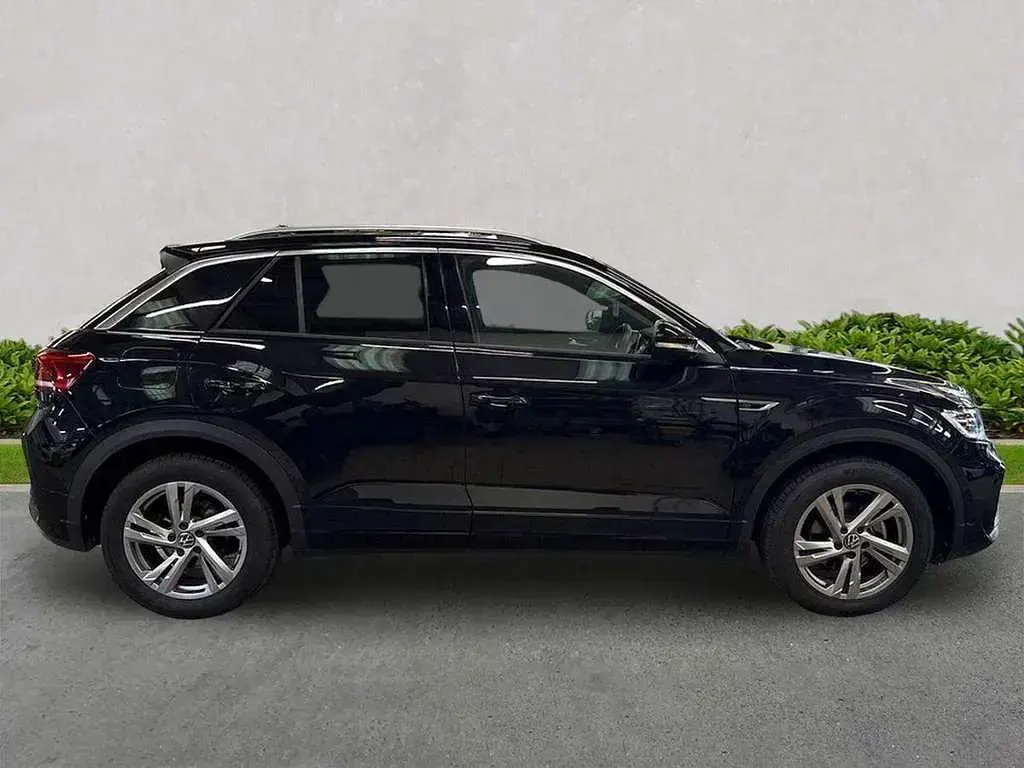 Used VW T-Roc R-line 150 HP (110 kW) 2025 Black SUV