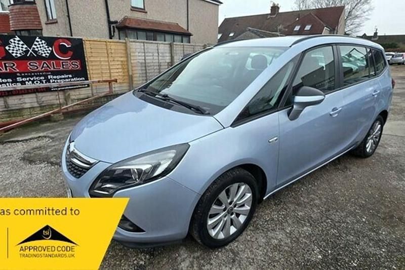Used Vauxhall Zafira Tourer 140 HP (102 kW) 2015 MPV
