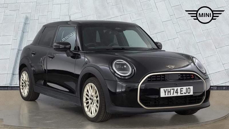 Used Mini Cooper S Hatch 201 HP (147 kW) 2024 Black Hatchback