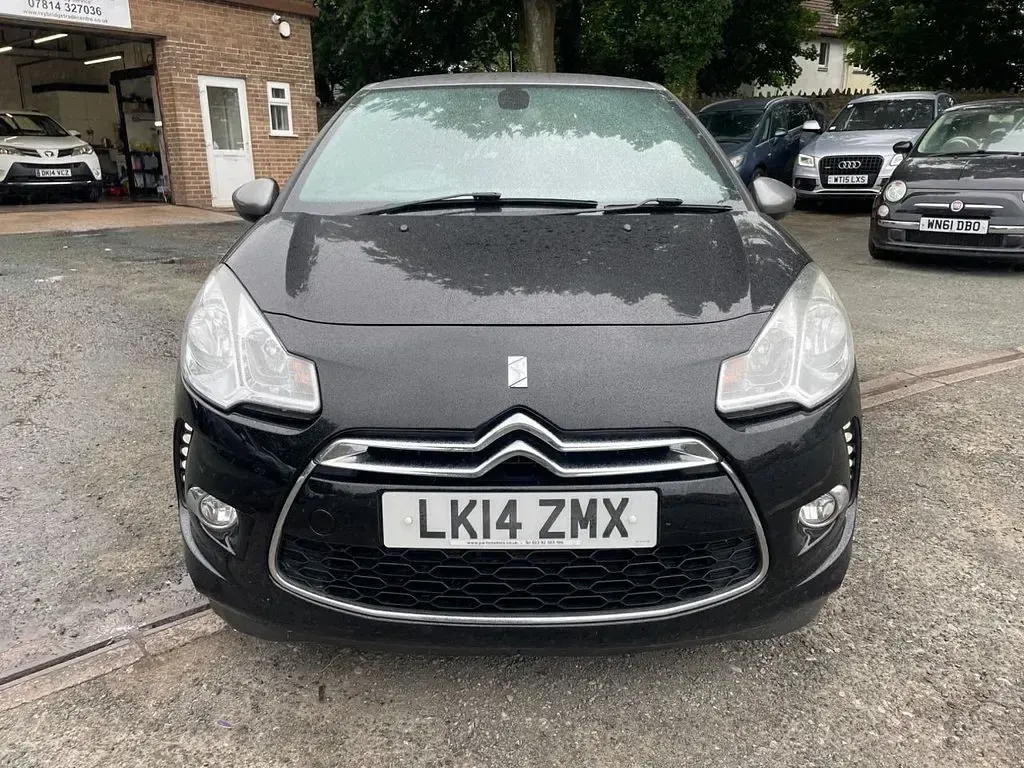 Used Citroën DS3 120 HP (88 kW) 2014 Black Hatchback