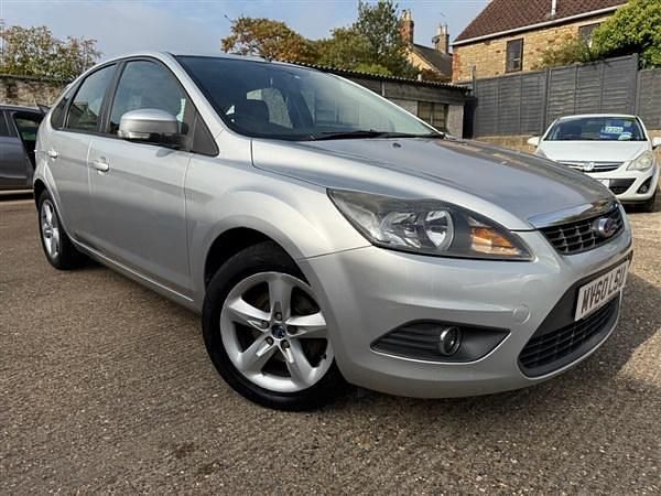 Silver Used 2010 Ford Focus Zetec Hatchback | £2,695 (Fair price) - Image 1/4