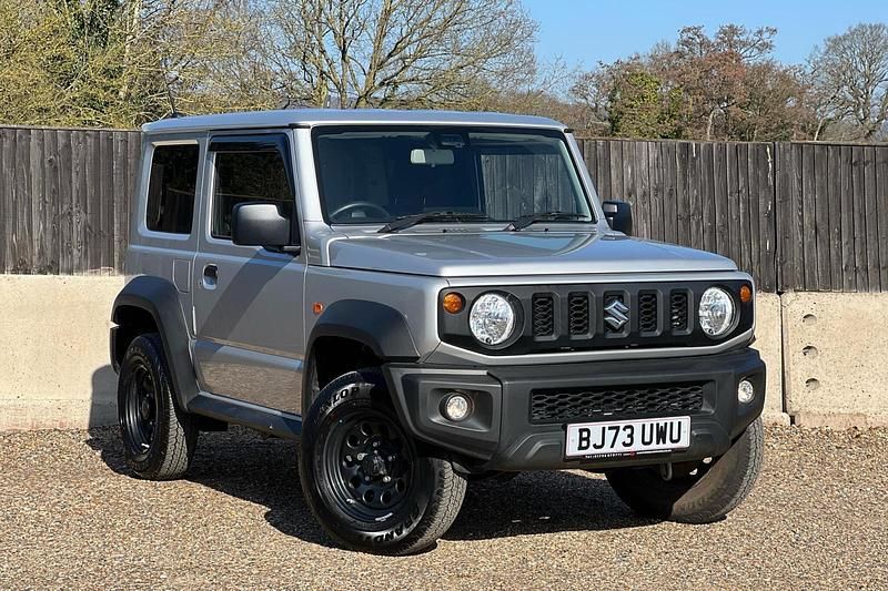 Begagnad Suzuki Jimny 2023 Silver SUV
