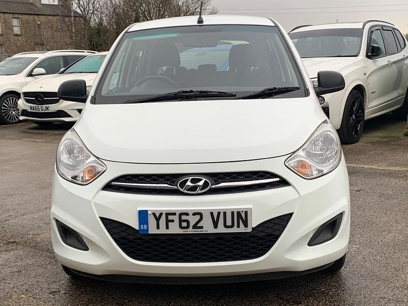Used Hyundai i10 Classic 2013 White Hatchback