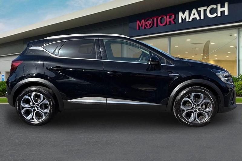 Second-hand Renault Captur Techno 2024 Negru SUV