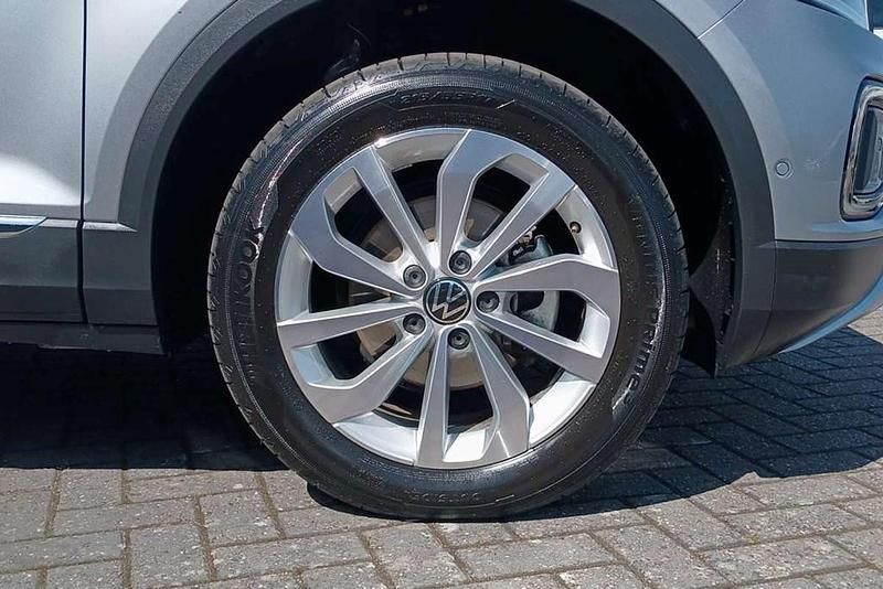 Used VW T-Roc Style 150 HP (110 kW) 2025 Silver SUV