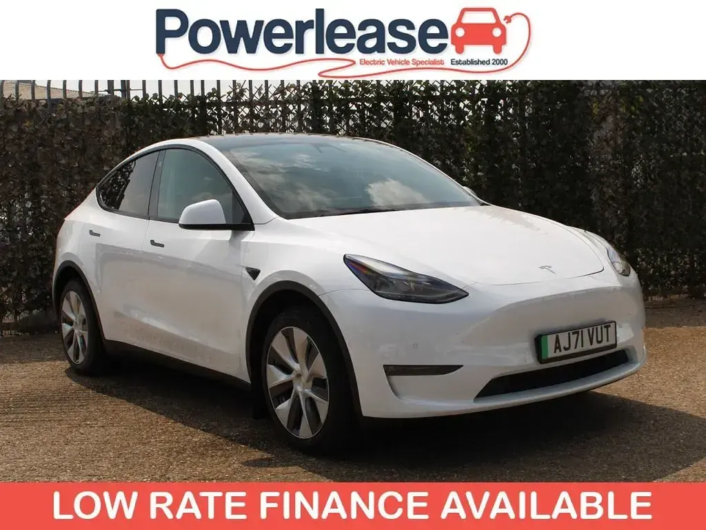 Used Tesla Model Y Long Range AWD 378 kW (514 HP) 2022 White SUV