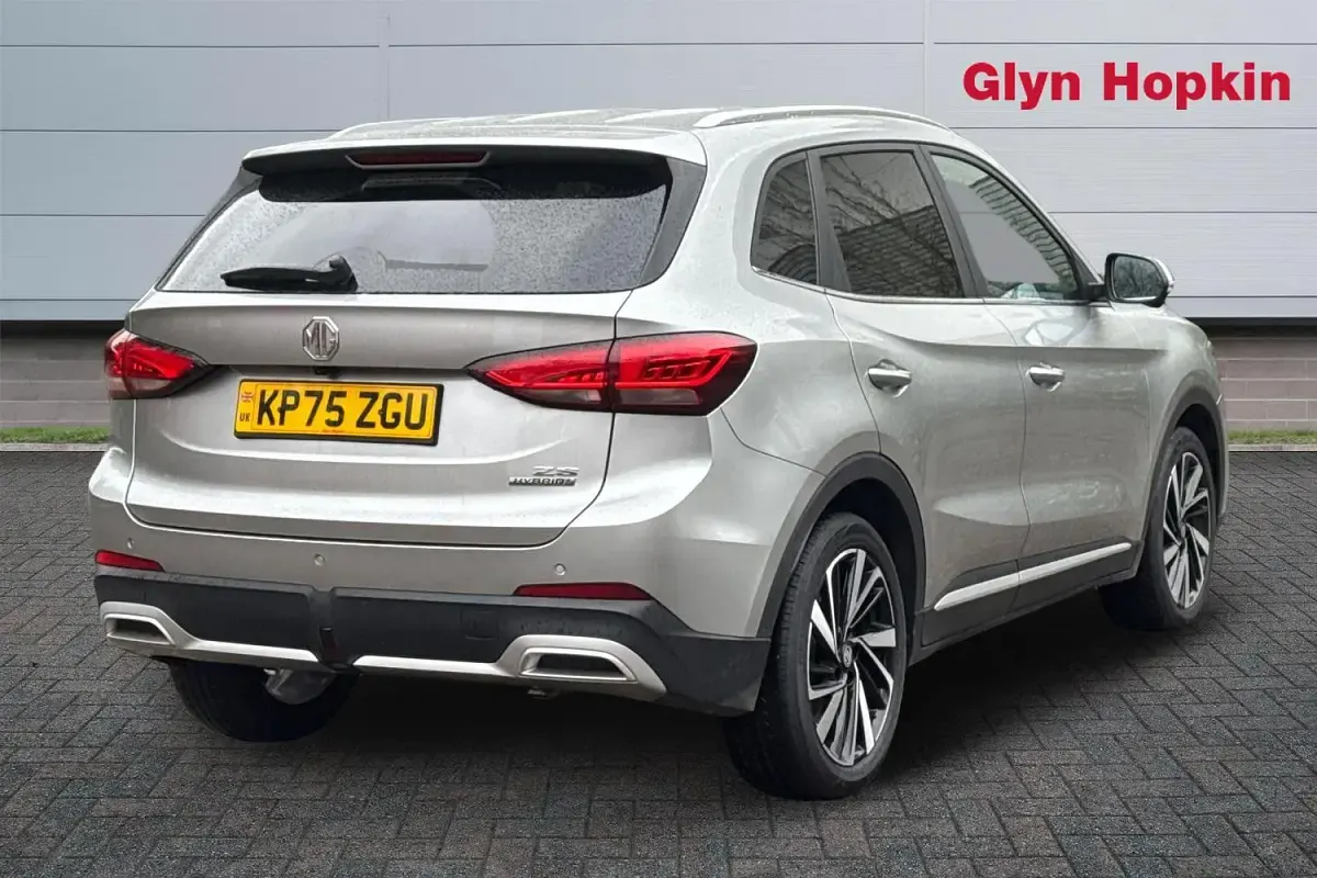 Used MG ZS Trophy 2025 Silver Hatchback
