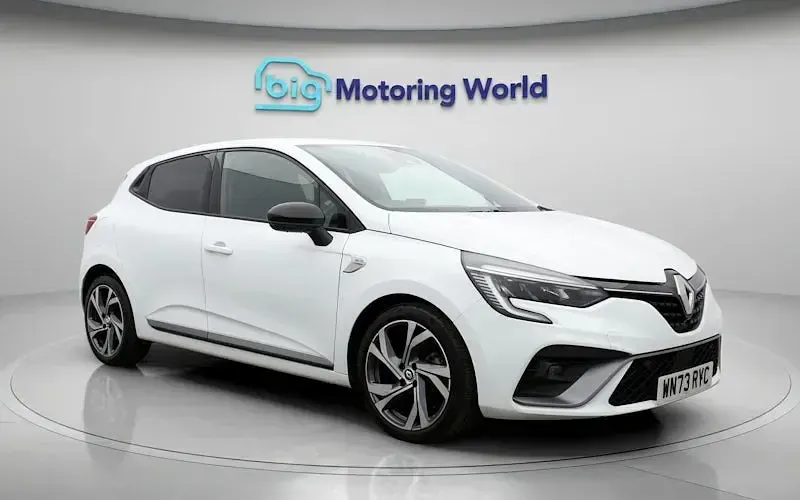 Used Renault Clio RS Line 90 HP (66 kW) 2023 White Hatchback