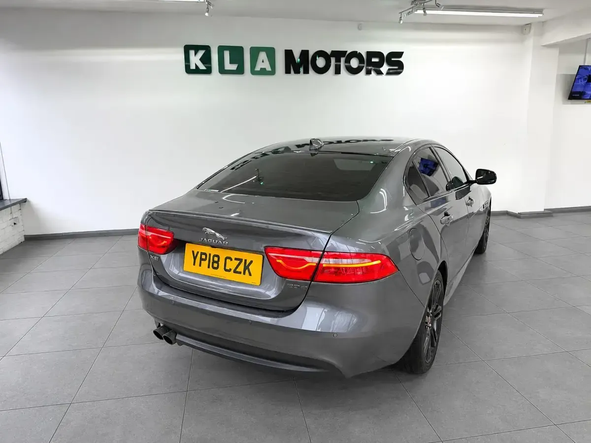 Used Jaguar XE R-Sport 180 HP (132 kW) 2018 Grey Sedan