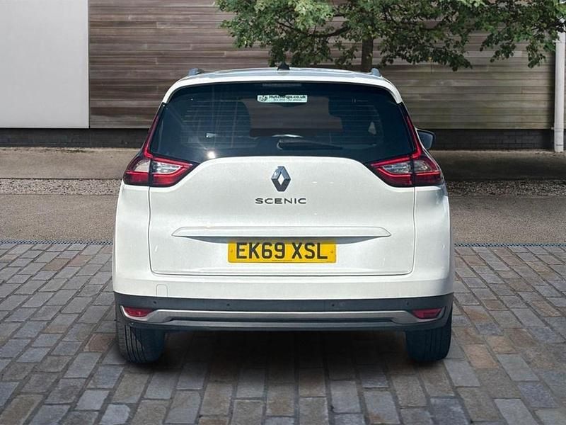 Używany Renault Grand Scénic IV Iconic 120 KM (88 kW) 2019 Biały Minivan