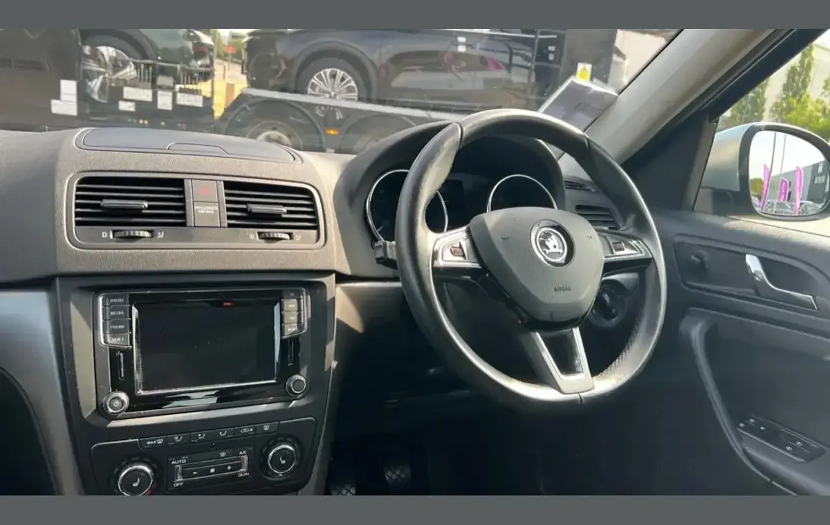 Used Skoda Yeti Outdoor SE Drive 108 HP (79 kW) 2017 Grey SUV