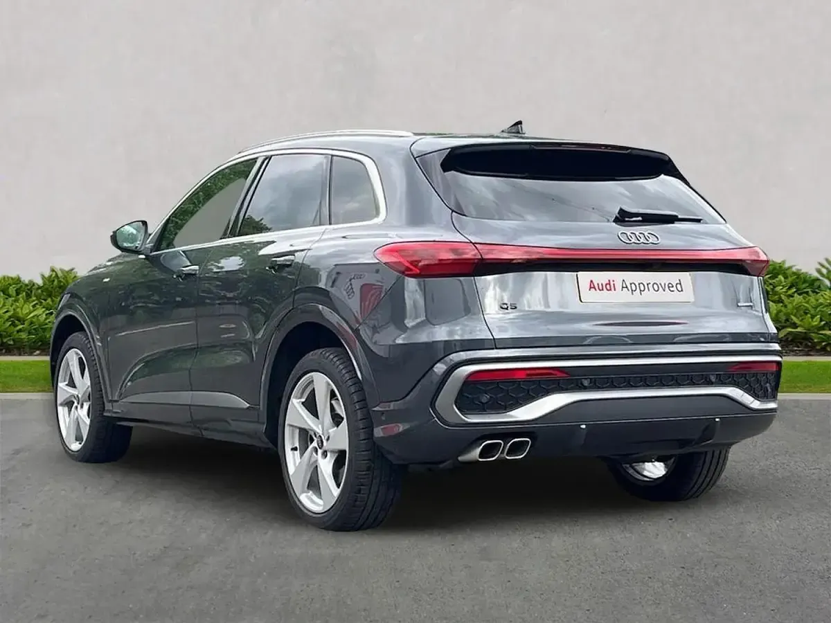 New Audi Q5 S-Line 204 HP (150 kW) 2026 Grey SUV