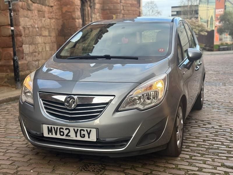 Used Vauxhall Meriva 110 HP (80 kW) 2013 Silver MPV
