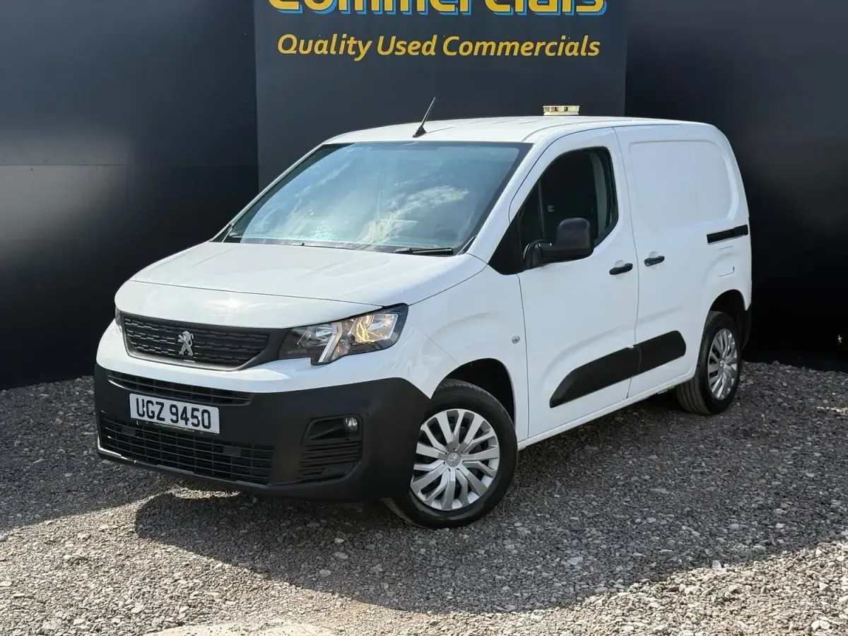 Used Peugeot Partner Premium 2021 White MPV