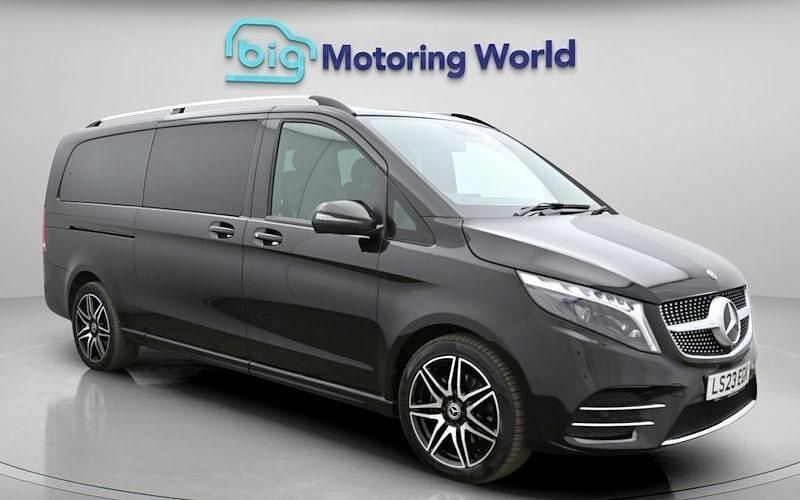 Used Mercedes V300 AMG line 237 HP (174 kW) 2023 MPV