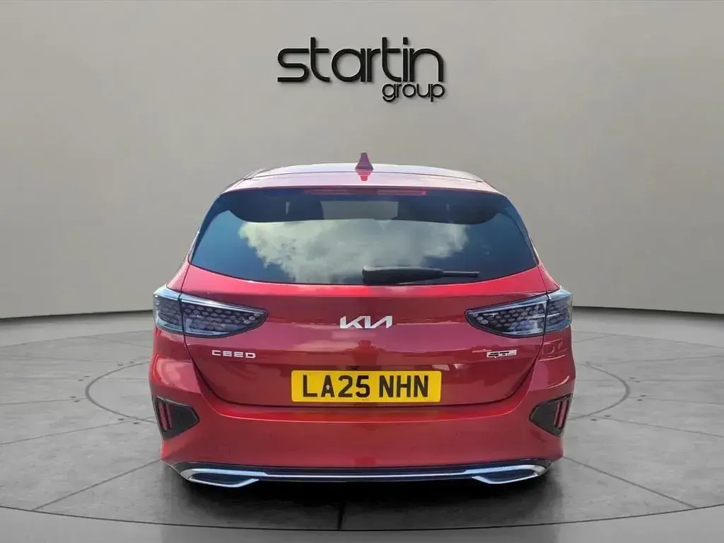Used Kia Ceed GT-Line 138 HP (101 kW) 2025 Red Hatchback