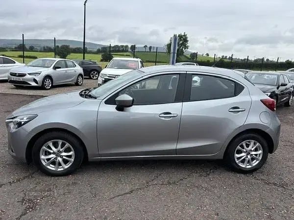 Used Mazda 2 88 HP (64 kW) 2017 Silver Hatchback