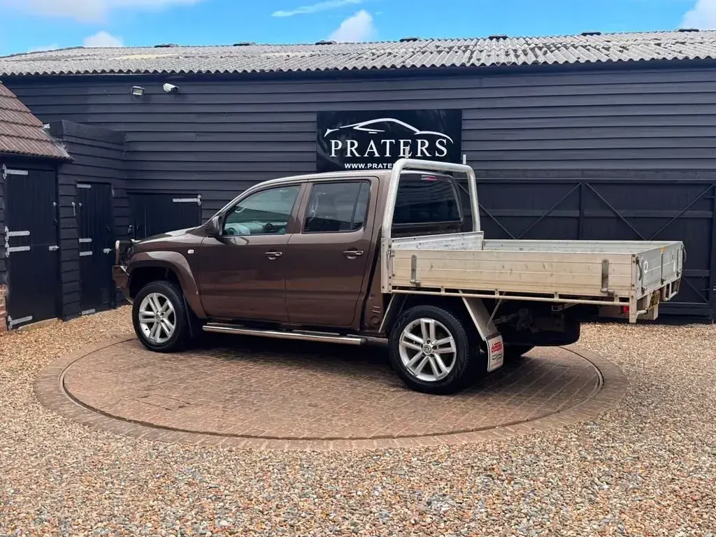 Used VW Amarok 180 HP (132 kW) 2015 Brown Pickup