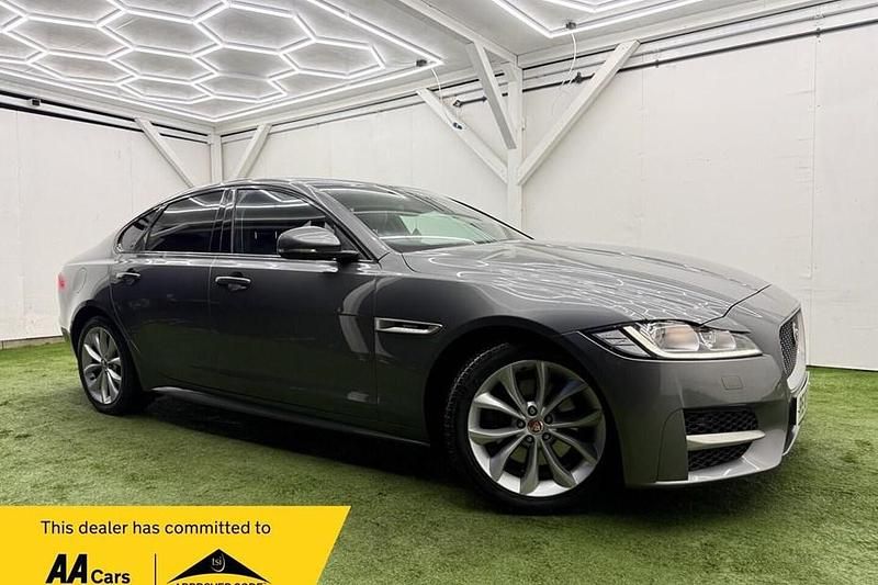 Used Jaguar XF R-Sport 180 HP (132 kW) 2018 Grey Sedan