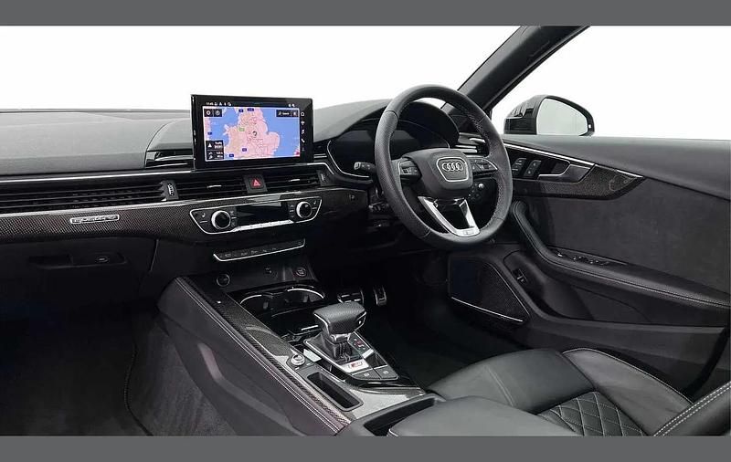 Used Audi S4 Advanced 336 HP (247 kW) 2024 Blue Estate