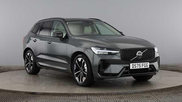 New Volvo XC60 Ultra 449 HP (330 kW) 2025 Green SUV