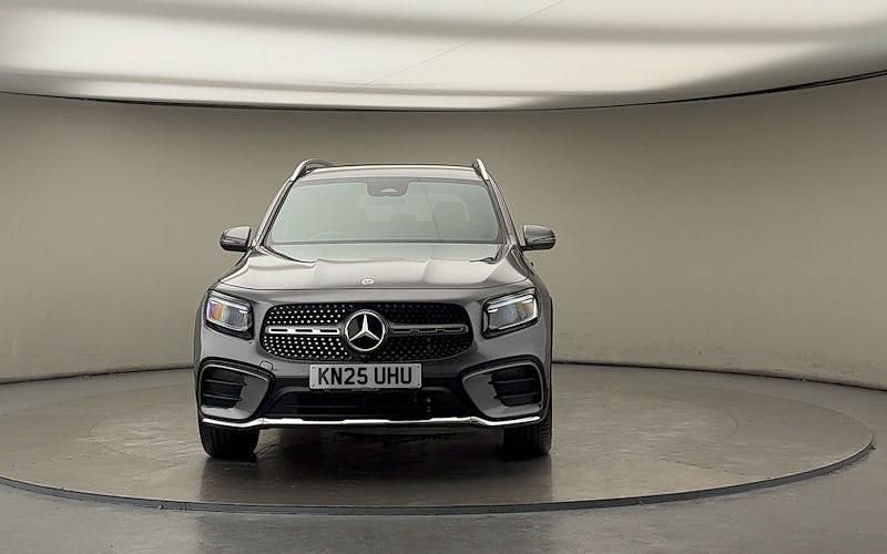 Used Mercedes GLB200 Executive 163 HP (119 kW) 2025 SUV