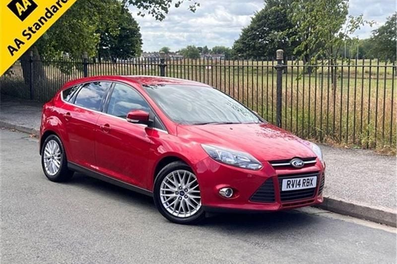 Red Used 2014 Ford Focus Zetec Hatchback | £4,195 (Good price) - Image 1/4