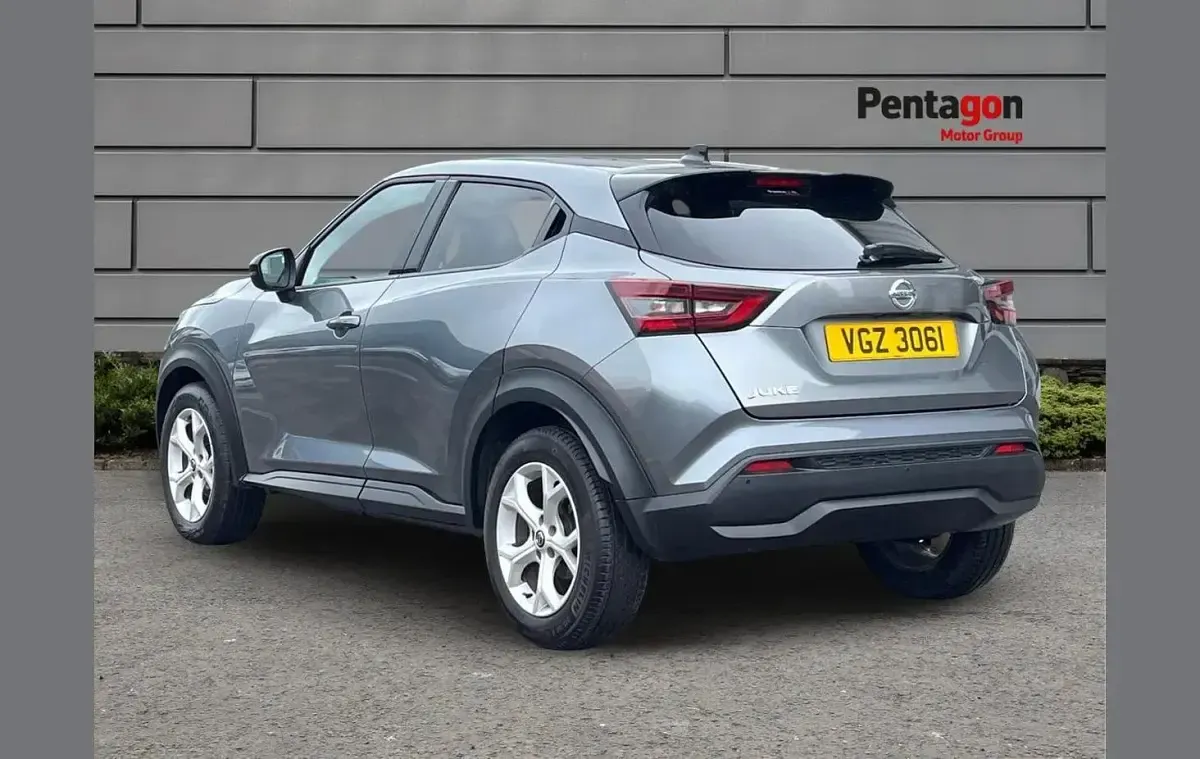 Used Nissan Juke N-Connecta 112 HP (82 kW) 2021 Grey SUV