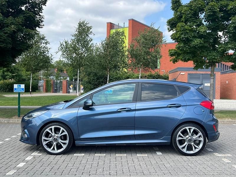 Second-hand Ford Fiesta ST-Line X 125 CP (91 kW) 2021 Albastru Hatchback