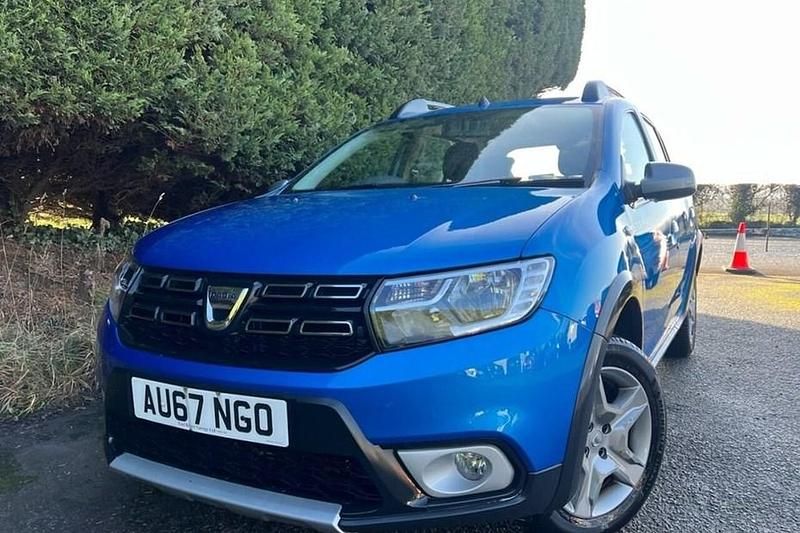 Used 2017 Dacia Sandero Lauréate | £5,995 (Fair price) - Image 1/1