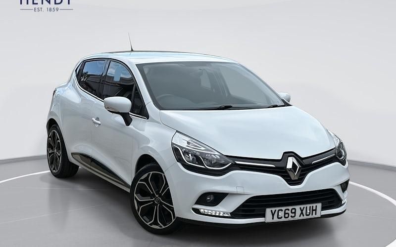 White Used 2018 Renault Clio IV Iconic Hatchback | £10,299 (A bit pricey) - Image 1/4