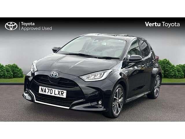 Used Toyota Yaris Hybrid 116 HP (85 kW) 2020 Black Hatchback