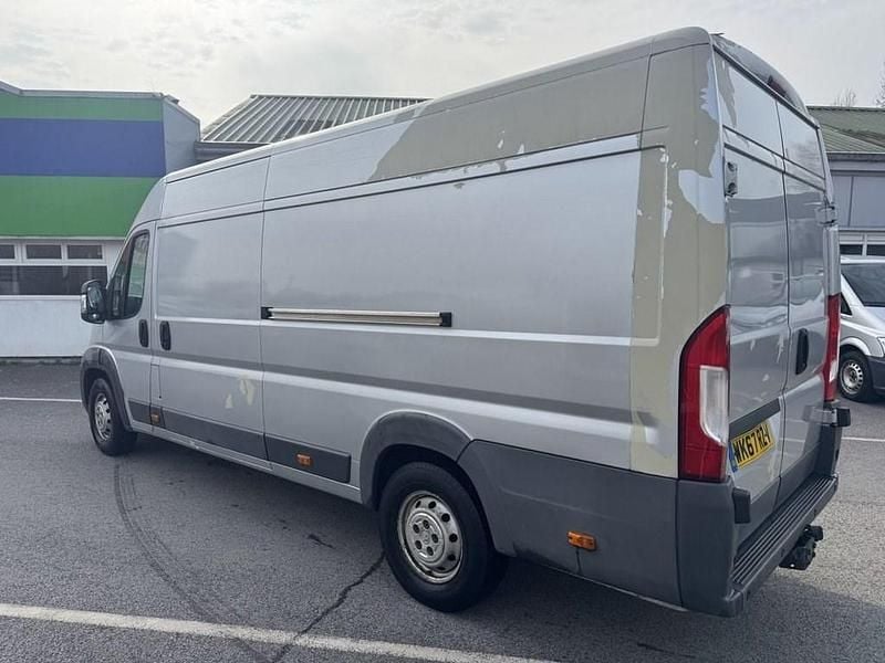 Used Peugeot Boxer 130 HP (95 kW) 2017 Silver Van
