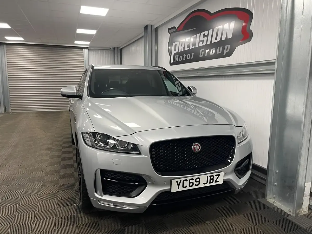 Used Jaguar F-Pace R-Sport 180 HP (132 kW) 2019 Silver SUV