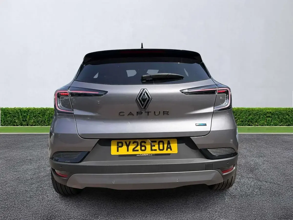 New Renault Captur Esprit Alpine 2026 Oyster grey SUV