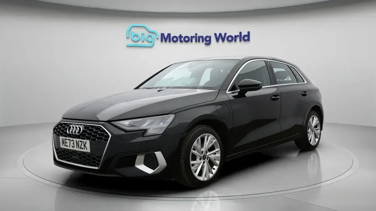 Used Audi A3 Sportback e-tron Sport 201 HP (147 kW) 2024 Hatchback