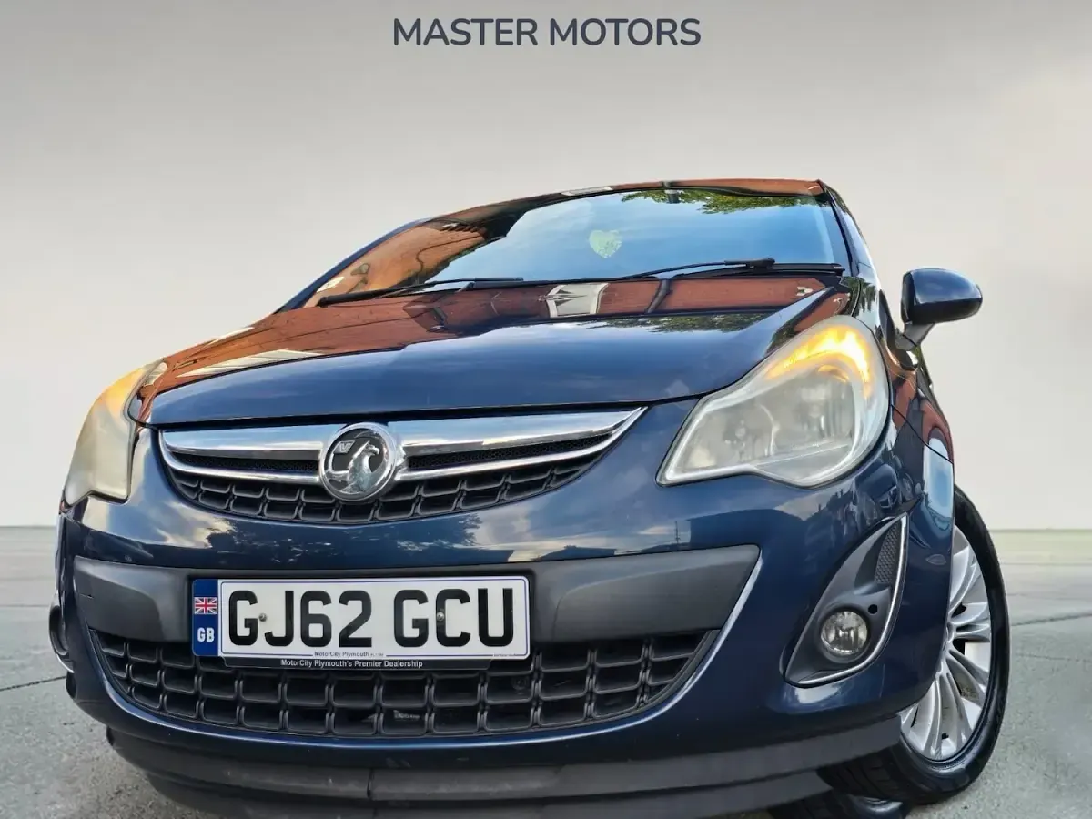 Used Vauxhall Corsa 90 HP (66 kW) 2012 Blue Hatchback