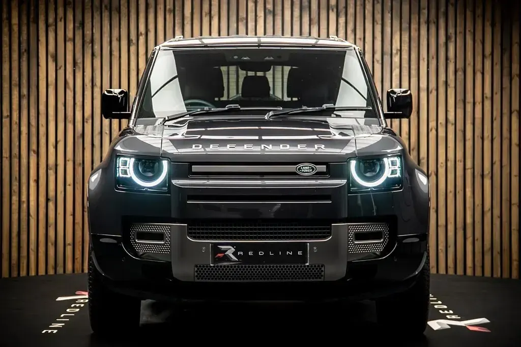 Used Land Rover Defender SE Dynamic 2024 Grey SUV