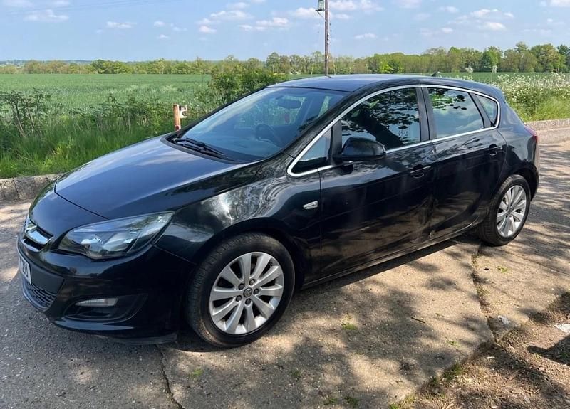 Used Vauxhall Astra 2014 Black Hatchback