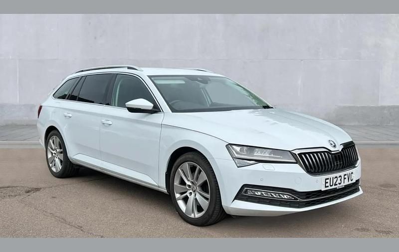 Used Skoda Superb SE L 150 HP (110 kW) 2023 White Estate