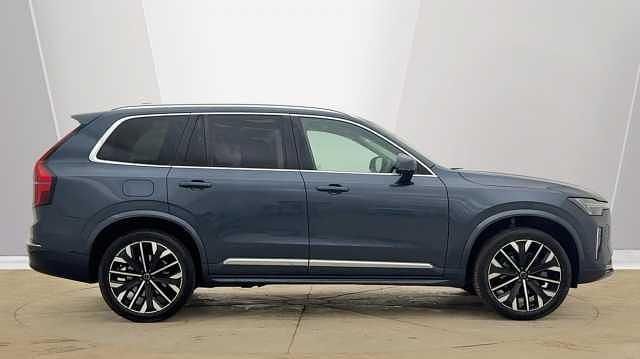 Used Volvo XC90 Ultra 250 HP (183 kW) 2025 Denim blue SUV