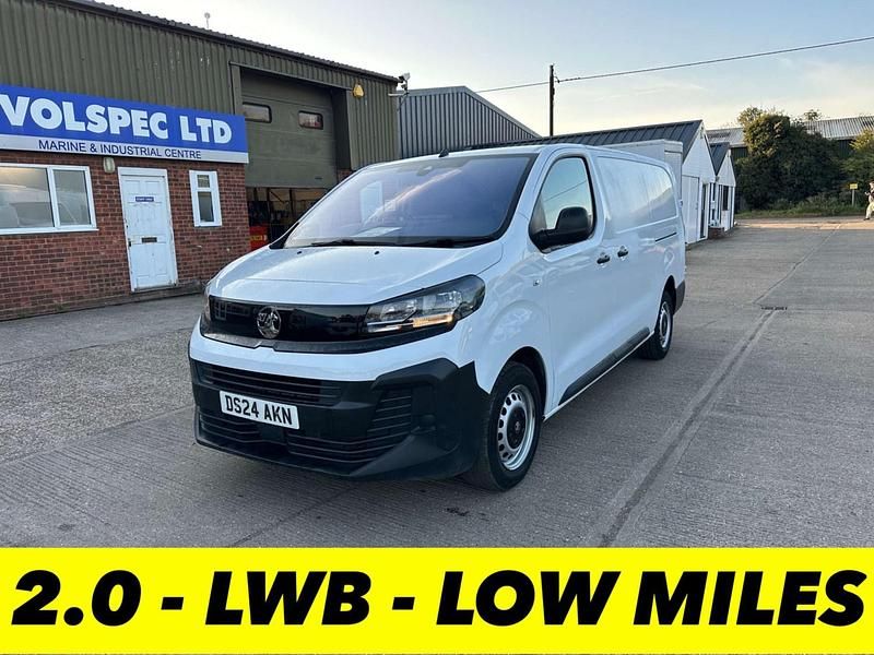 White Used 2024 Vauxhall Vivaro Van | £15,250 (Super price) - Image 1/2